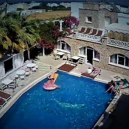 Bougainvillea Suites Kamári Exteriör bild