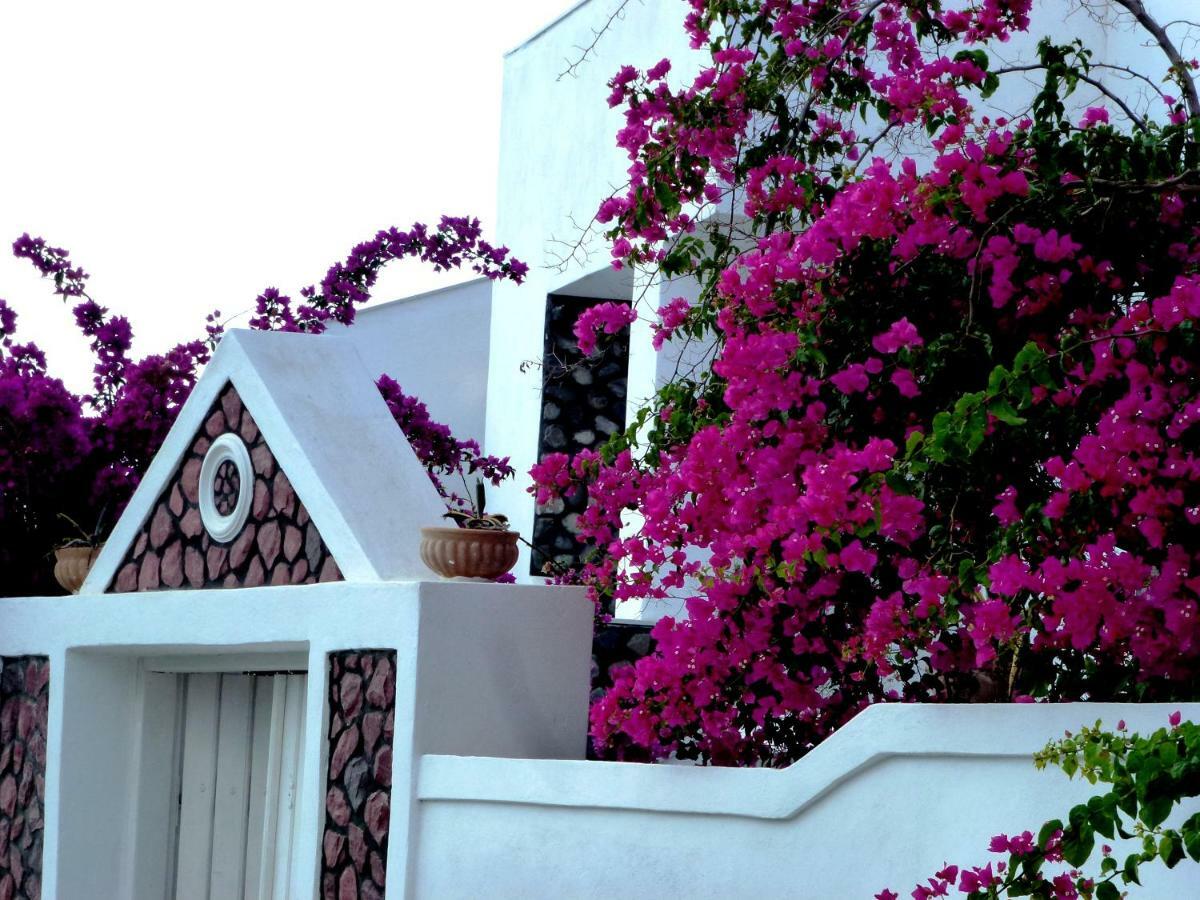 Bougainvillea Suites Kamári Exteriör bild