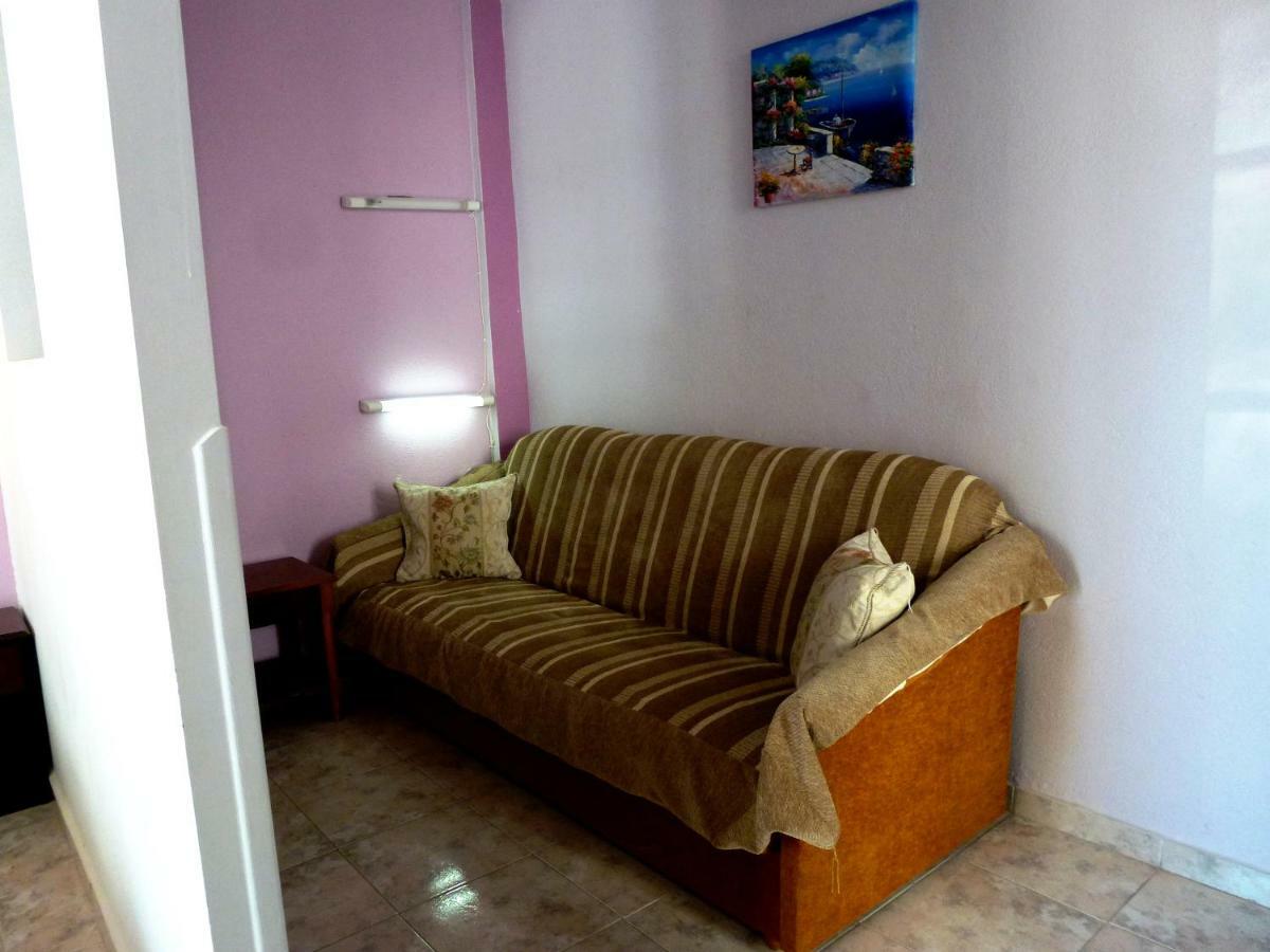 Bougainvillea Suites Kamári Exteriör bild