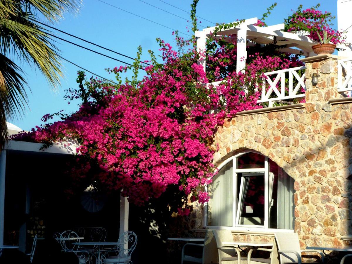 Bougainvillea Suites Kamári Exteriör bild